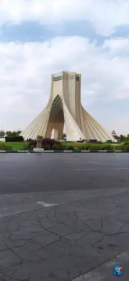 عکس برج میدان آزادی 6