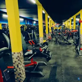 عکس های باشگاه بدنسازی قلب آسیا