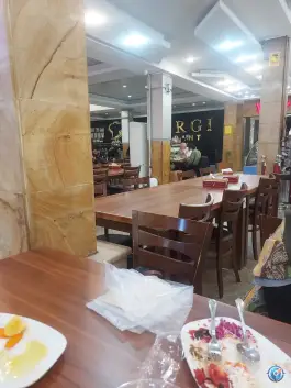 عکس رستوران بزرگی در قم، آزادراه خلیج فارس 2