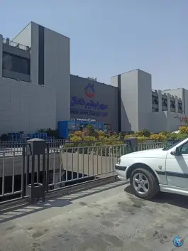 عکس پارکینگ شهر لوازم خانگی در تهران، بزرگراه لشگری، شهر فرش مرکزی 1