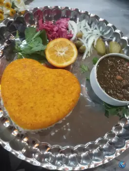 رستوران امیرکبیر در محله میدان نو قم